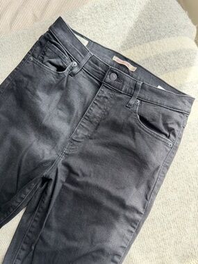 Levi’s Mile High Super Skinny raw hem jeans